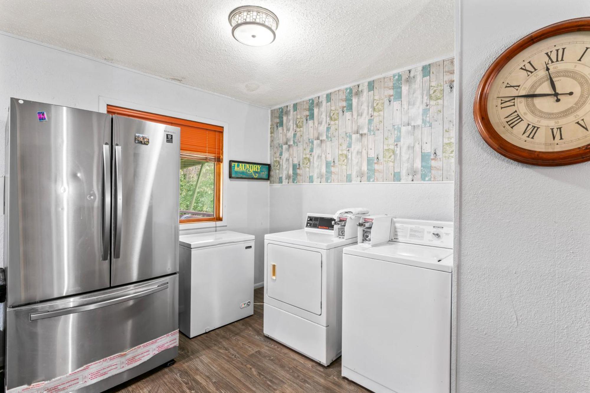 Shaligohomes Sunset Room On 6Th Ave Anchorage Exterior photo